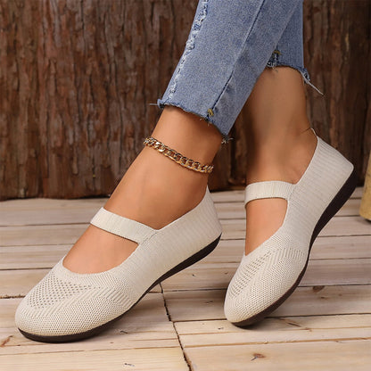 👟🌬️ -50 %! Hengittävät neulospohjalliset – pehmeät kuin pilvet, liukumaton pohja. Kävele tuntikausia, jalat pysyvät viileinä ja raikkaina. Uusi suosikkisi! 🌸✨