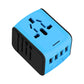 Universaali matkapistokeadapteri, jossa on 4 USB-porttia